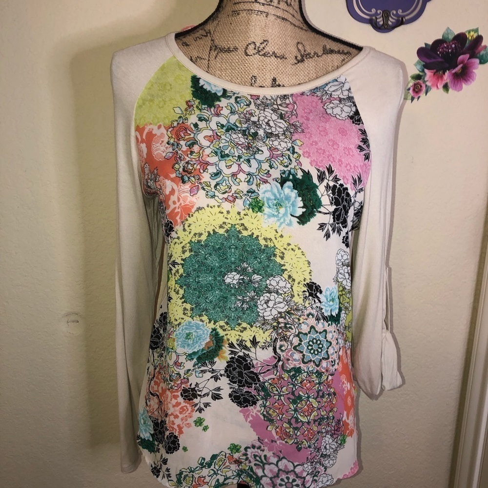 Ya Los Angeles Cream Floral Long Sleeve Top Size S